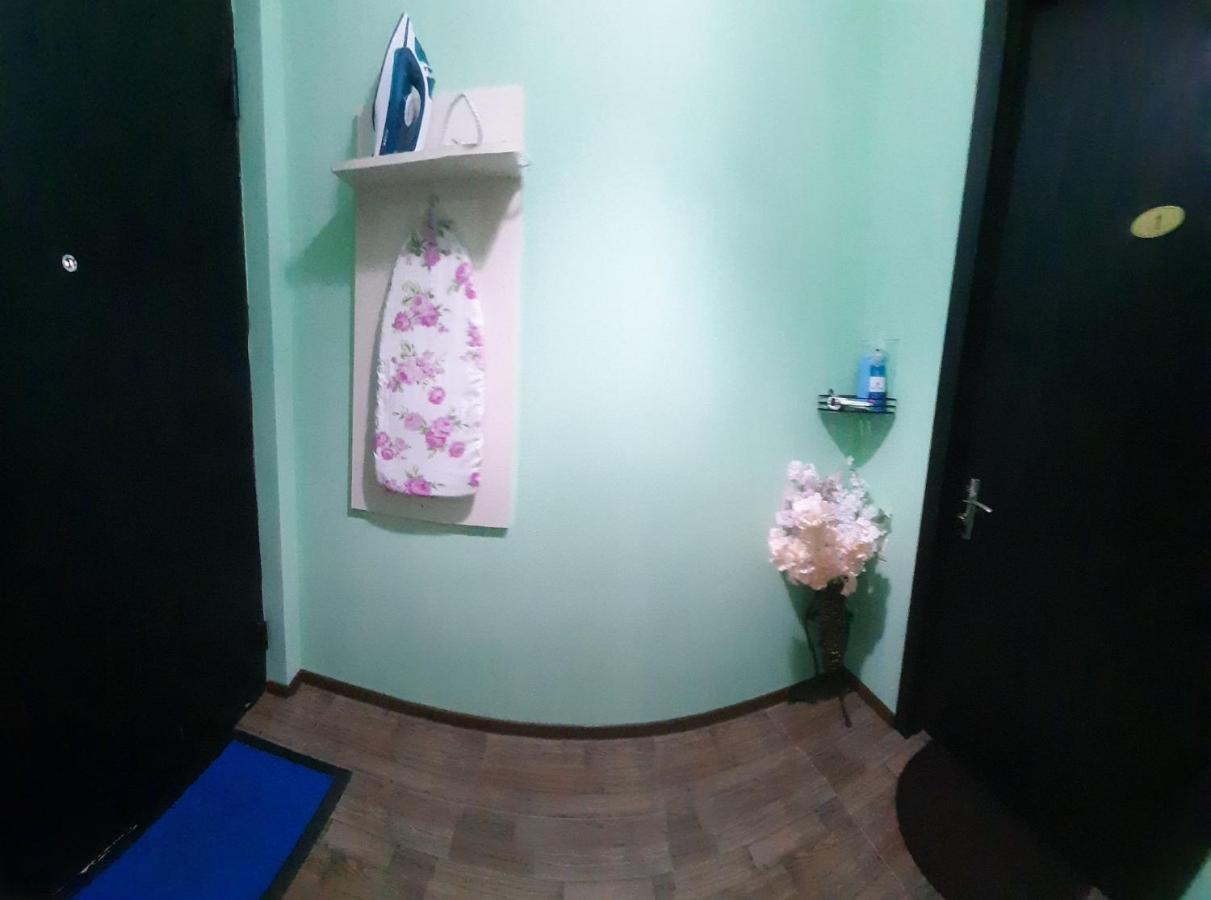 Hotel Central Kutaisi Bagian luar foto
