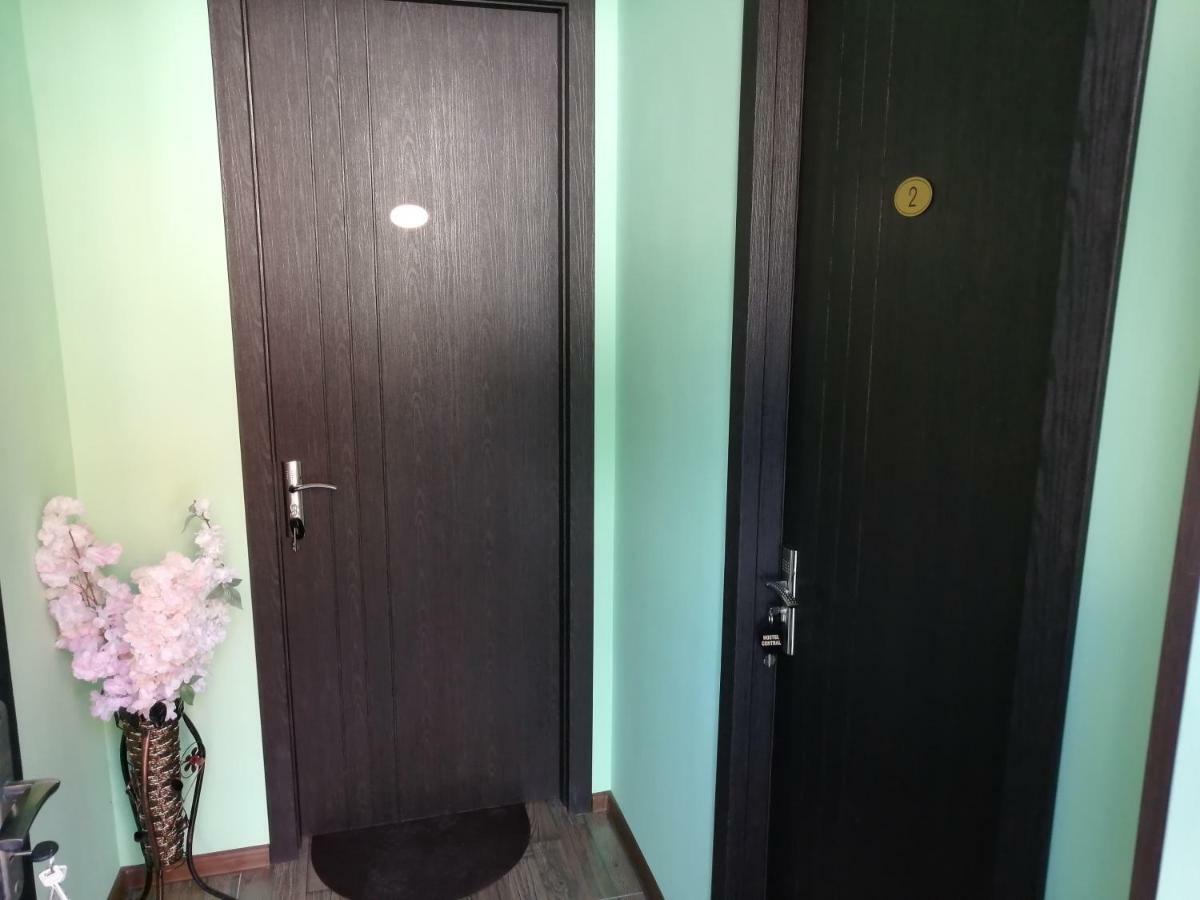 Hotel Central Kutaisi Bagian luar foto